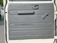 いすゞエルフダブルキャブ（Wキャブ）小型（2t・3t）[写真23]