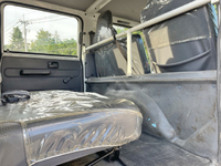 いすゞエルフダブルキャブ（Wキャブ）小型（2t・3t）[写真28]