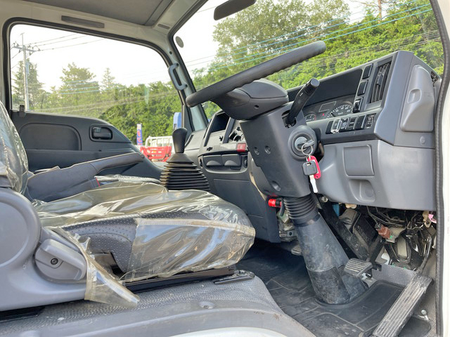 いすゞエルフダブルキャブ（Wキャブ）小型（2t・3t）[写真36]