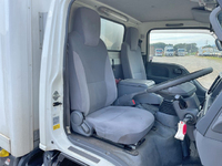 いすゞエルフ冷凍車（冷蔵車）小型（2t・3t）[写真35]