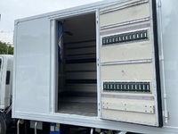 いすゞエルフ冷凍車（冷蔵車）小型（2t・3t）[写真07]