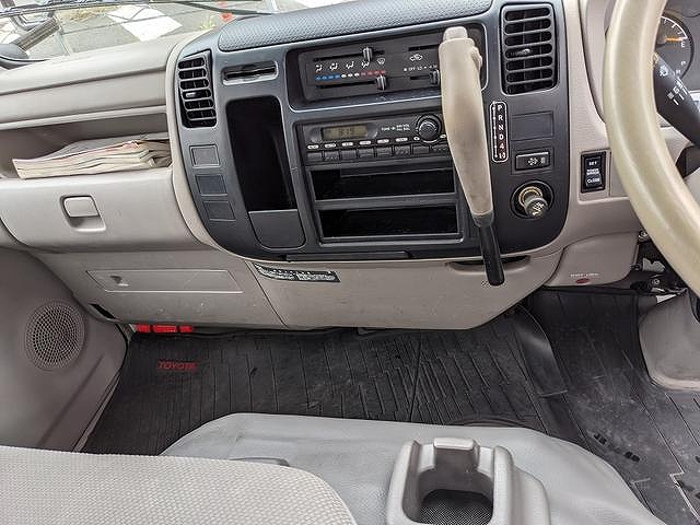 トヨタダイナ平ボディ小型（2t・3t）[写真08]