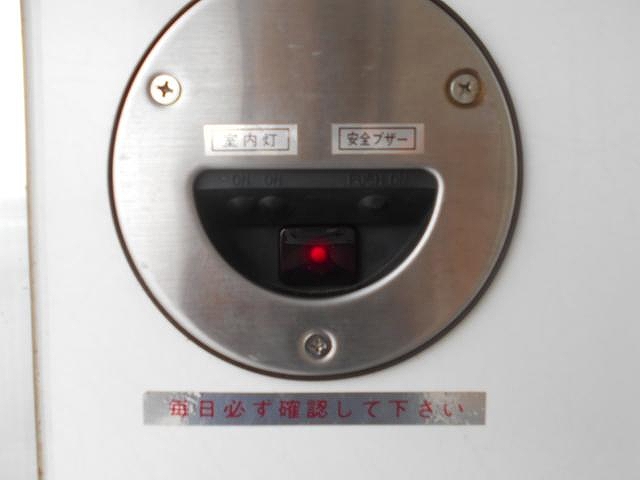 日野デュトロ冷凍車（冷蔵車）小型（2t・3t）[写真13]