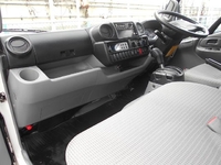 日野デュトロ冷凍車（冷蔵車）小型（2t・3t）[写真23]