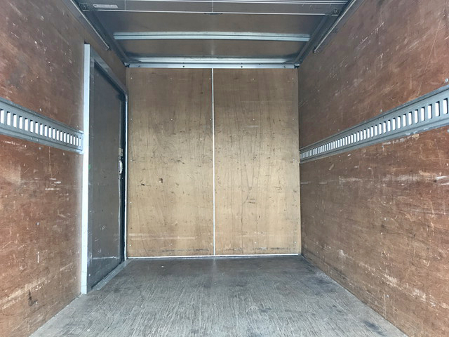 日野デュトロパネルバン小型（2t・3t）[写真10]