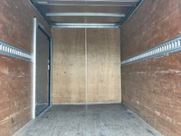 日野デュトロパネルバン小型（2t・3t）[写真10]