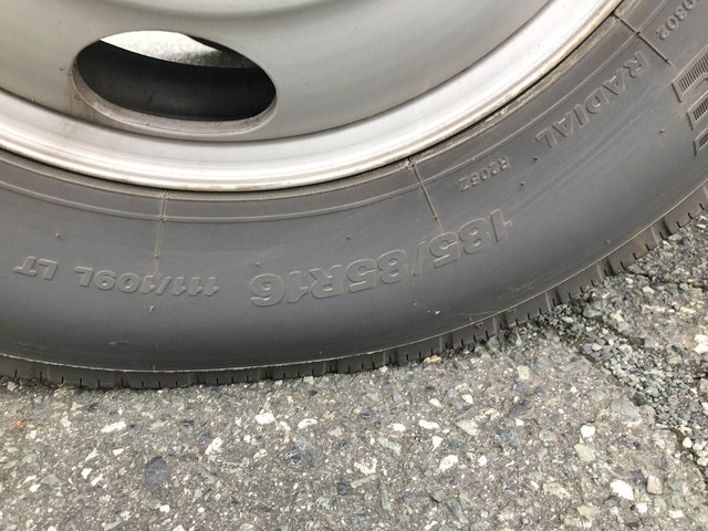 日野デュトロパネルバン小型（2t・3t）[写真17]