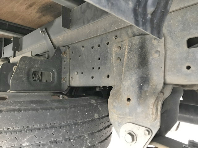 日野デュトロパネルバン小型（2t・3t）[写真18]