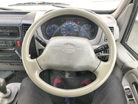 日野デュトロパネルバン小型（2t・3t）[写真31]