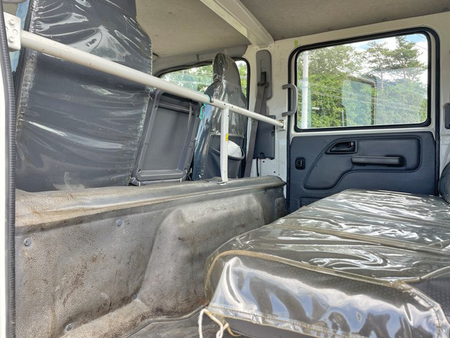 いすゞエルフダブルキャブ（Wキャブ）小型（2t・3t）[写真28]