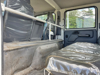 いすゞエルフダブルキャブ（Wキャブ）小型（2t・3t）[写真28]