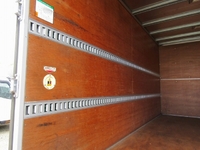 三菱ふそうキャンターアルミバン小型（2t・3t）[写真05]