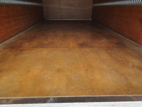 三菱ふそうキャンターアルミバン小型（2t・3t）[写真06]