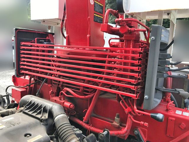 いすゞエルフクレーン3段小型（2t・3t）[写真16]