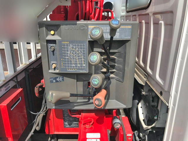 いすゞエルフクレーン3段小型（2t・3t）[写真17]