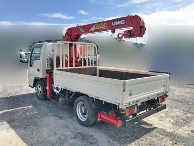 いすゞエルフクレーン3段小型（2t・3t）[写真02]