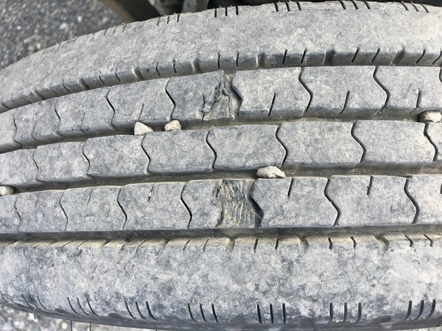 いすゞエルフクレーン3段小型（2t・3t）[写真22]