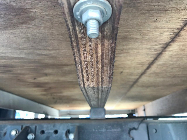 いすゞエルフクレーン3段小型（2t・3t）[写真26]