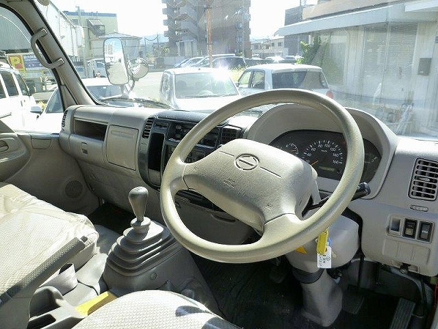 日野デュトロクレーン付小型（2t・3t）[写真19]