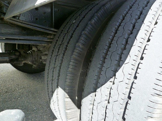 日野デュトロクレーン付小型（2t・3t）[写真31]