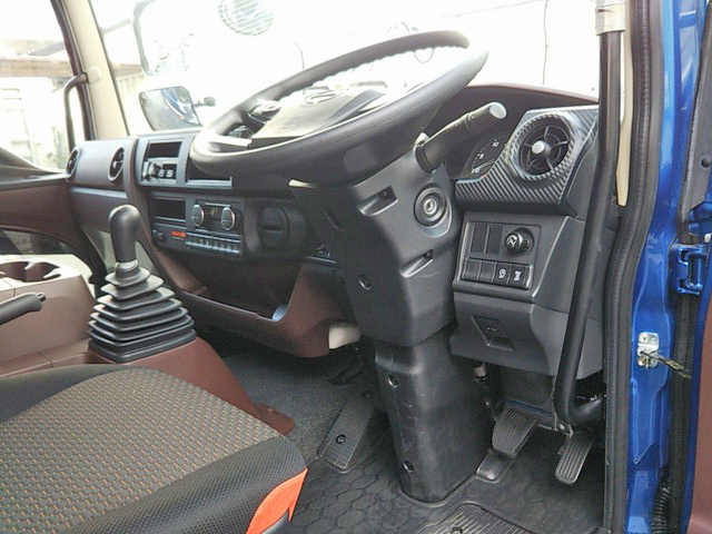 日野レンジャークレーン4段中型（4t）[写真33]