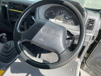 トヨタダイナ平ボディ小型（2t・3t）[写真17]