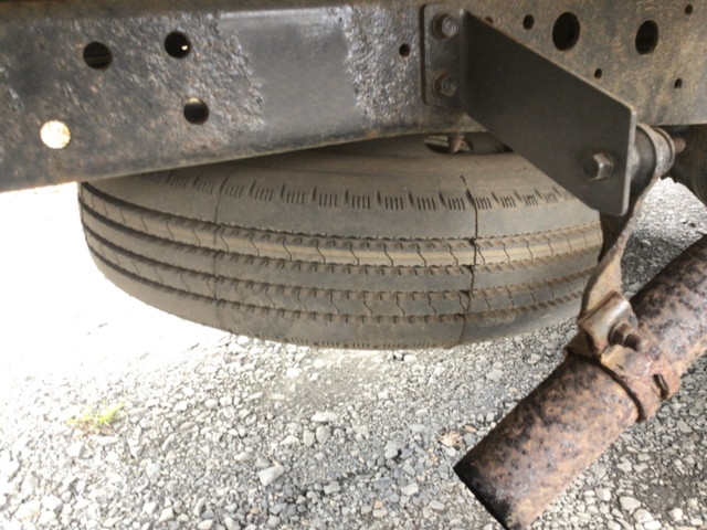 いすゞエルフパネルバン小型（2t・3t）[写真12]