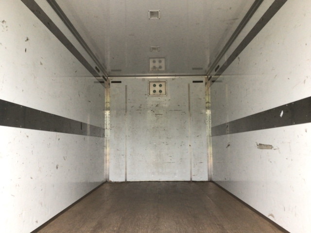 いすゞエルフパネルバン小型（2t・3t）[写真04]