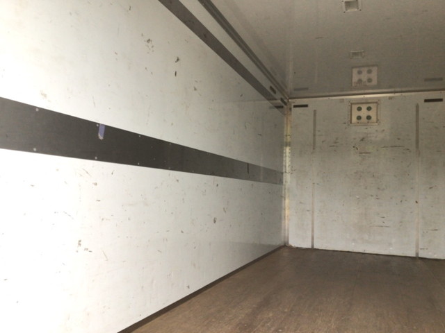 いすゞエルフパネルバン小型（2t・3t）[写真05]