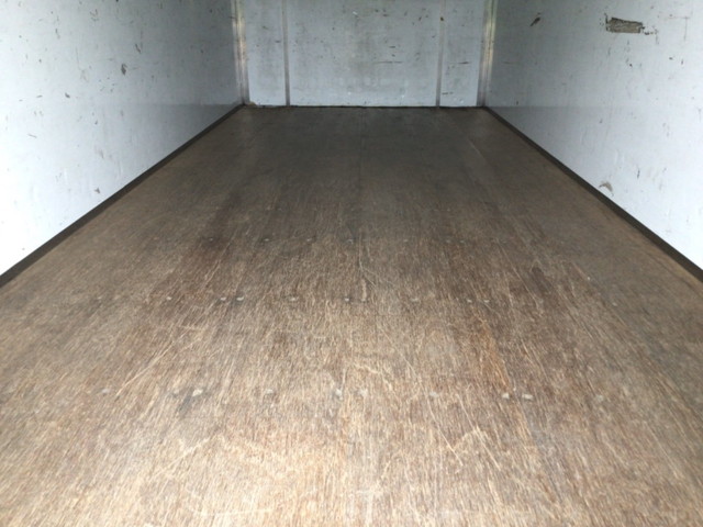 いすゞエルフパネルバン小型（2t・3t）[写真07]