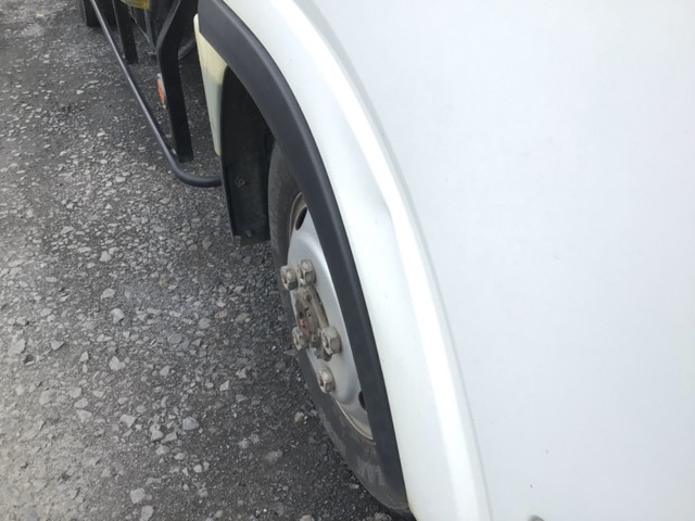 いすゞエルフパネルバン小型（2t・3t）[写真08]