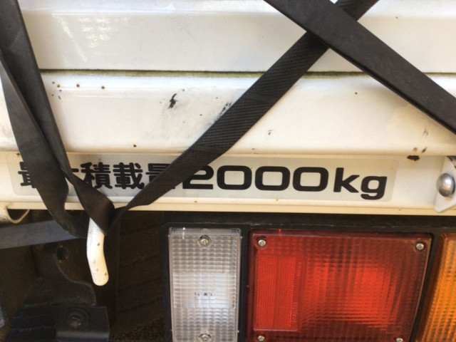 日産アトラスカーテン車小型（2t・3t）[写真07]