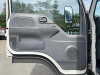 いすゞエルフアルミバン小型（2t・3t）[写真24]