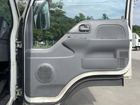 いすゞエルフアルミバン小型（2t・3t）[写真25]