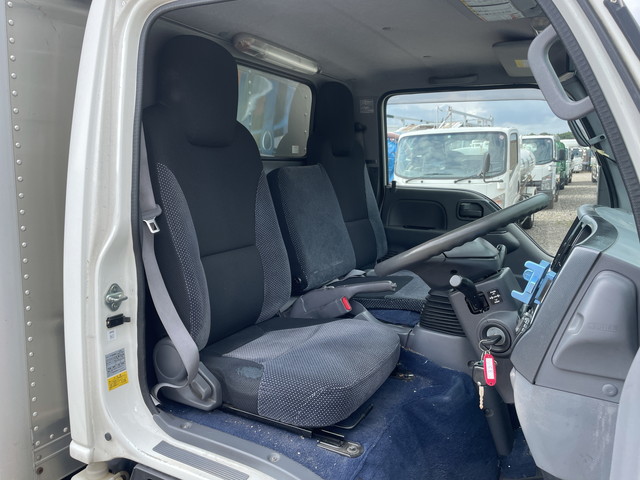 いすゞエルフアルミバン小型（2t・3t）[写真27]