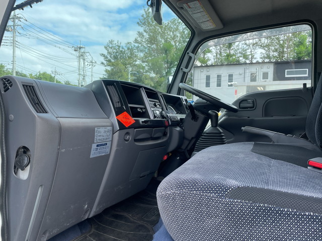 いすゞエルフアルミバン小型（2t・3t）[写真28]