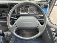 いすゞエルフアルミバン小型（2t・3t）[写真31]