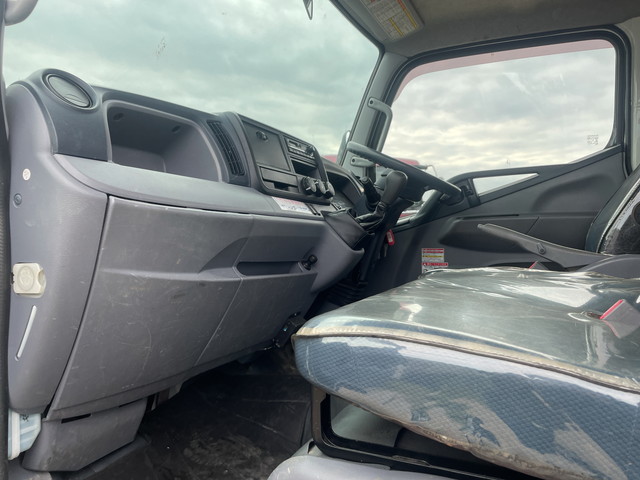 三菱ふそうキャンタークレーン3段小型（2t・3t）[写真31]