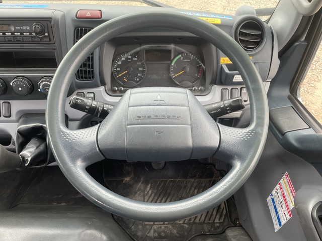 三菱ふそうキャンタークレーン3段小型（2t・3t）[写真34]