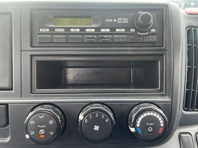 三菱ふそうキャンタークレーン3段小型（2t・3t）[写真36]