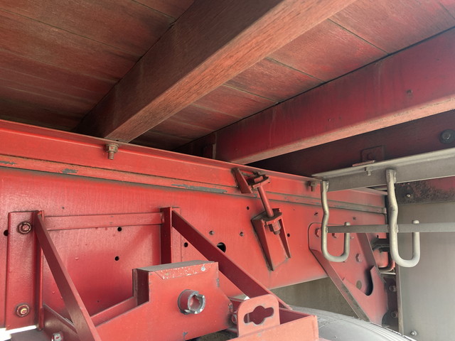 いすゞギガアルミブロック大型（10t）[写真24]