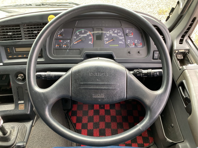 いすゞギガアルミブロック大型（10t）[写真36]