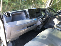 三菱ふそうキャンターダンプ小型（2t・3t）[写真28]