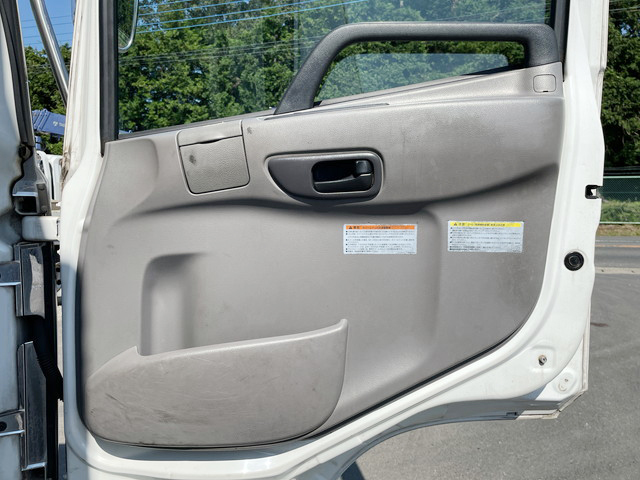 UDトラックスコンドルアルミウイング増トン（6t・8t）[写真19]