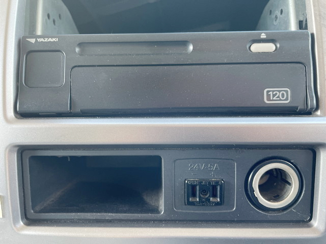 UDトラックスコンドルアルミウイング増トン（6t・8t）[写真27]