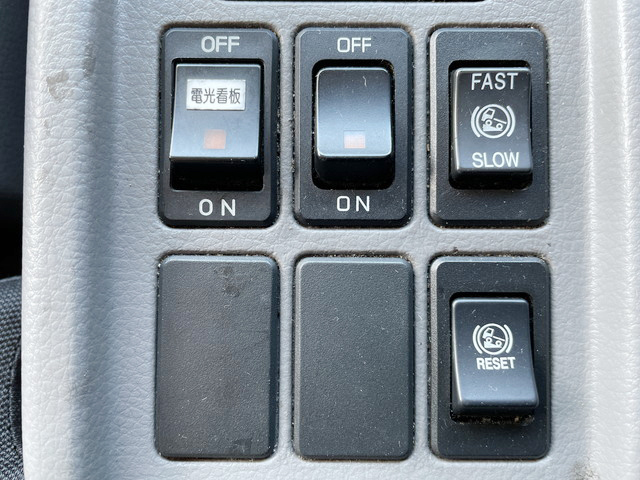 UDトラックスコンドルアルミウイング増トン（6t・8t）[写真31]