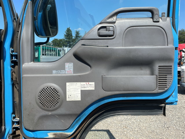 いすゞエルフパッカー車（塵芥車）小型（2t・3t）[写真28]