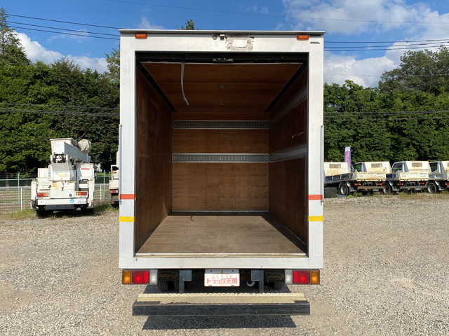 いすゞエルフパネルバン小型（2t・3t）[写真10]