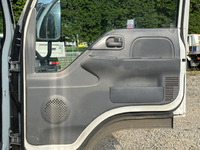 いすゞエルフパネルバン小型（2t・3t）[写真27]