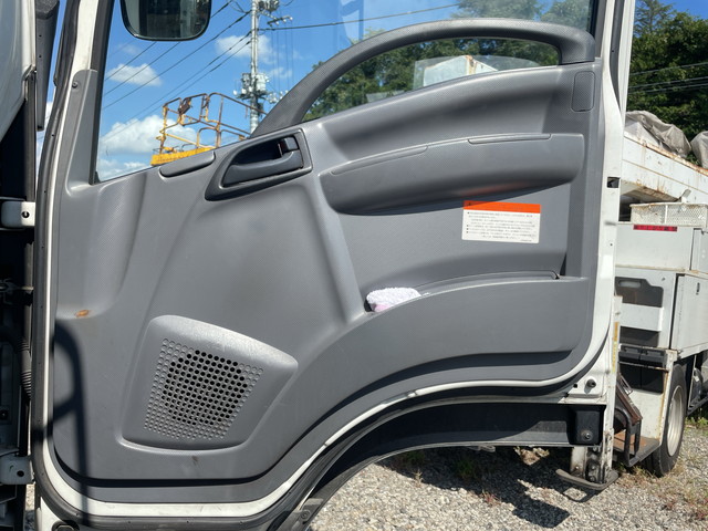 いすゞフォワードユニック5段中型（4t）[写真27]